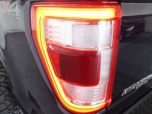 Used 2022 Ford F150 Lariat w/ Equipment Group 502A High image 30