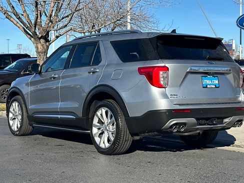 Certified 2023 Ford Explorer Platinum w/ Technology Package image 6