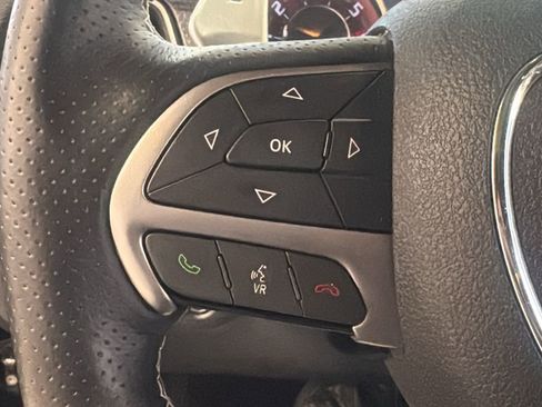 Used 2017 Dodge Challenger SRT Hellcat image 19