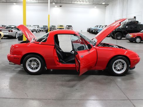 Used 1990 MAZDA MX-5 Miata RWD image 40