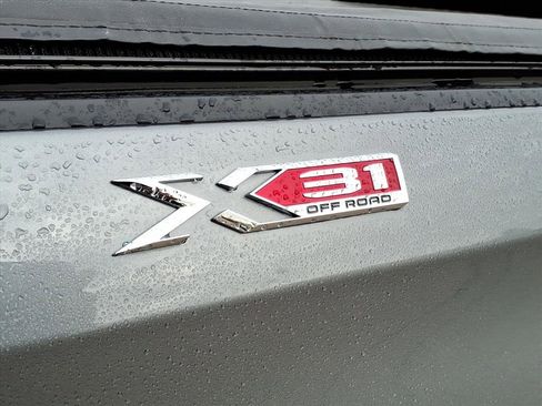 Used 2021 GMC Sierra 1500 Elevation w/ X31 Off-Road Package image 9