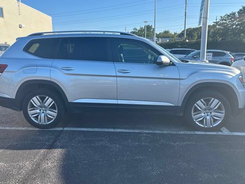 Used 2019 Volkswagen Atlas SE w/ Panoramic Sunroof Package AWD/4WD image 4