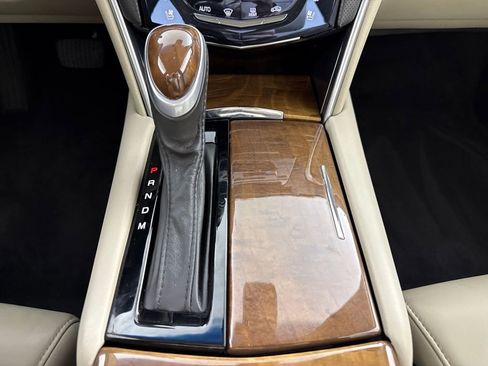 Used 2018 Cadillac XTS Premium Luxury image 19