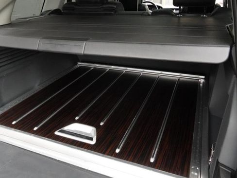 Used 2016 Land Rover Range Rover LWB SV Autobiography image 24