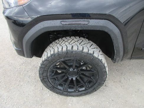 New 2026 GMC Canyon AT4 AWD/4WD image 11