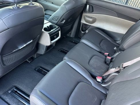 Certified 2026 Kia Carnival EX image 15