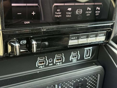 New 2026 RAM 2500 Limited AWD/4WD image 30