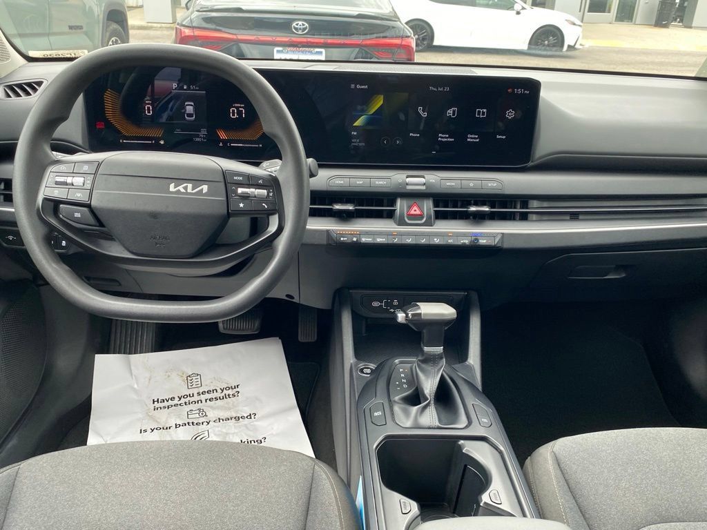 Used 2025 Kia K4 FWD image 9