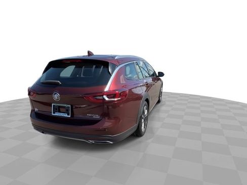 Used 2019 Buick Regal Essence w/ Driver Confidence Package I AWD/4WD image 7