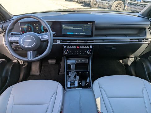 Used 2026 Hyundai Santa Cruz SEL FWD image 16