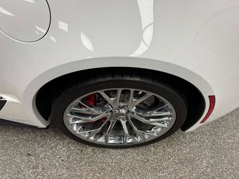 Used 2017 Chevrolet Corvette Z06 RWD image 32