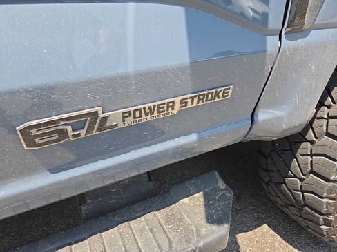 Used 2023 Ford F250 Lariat w/ Lariat Ultimate Package AWD/4WD image 3