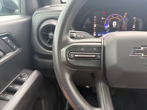 Used 2023 Chevrolet Colorado Trail Boss w/ Technology Package AWD/4WD image 32