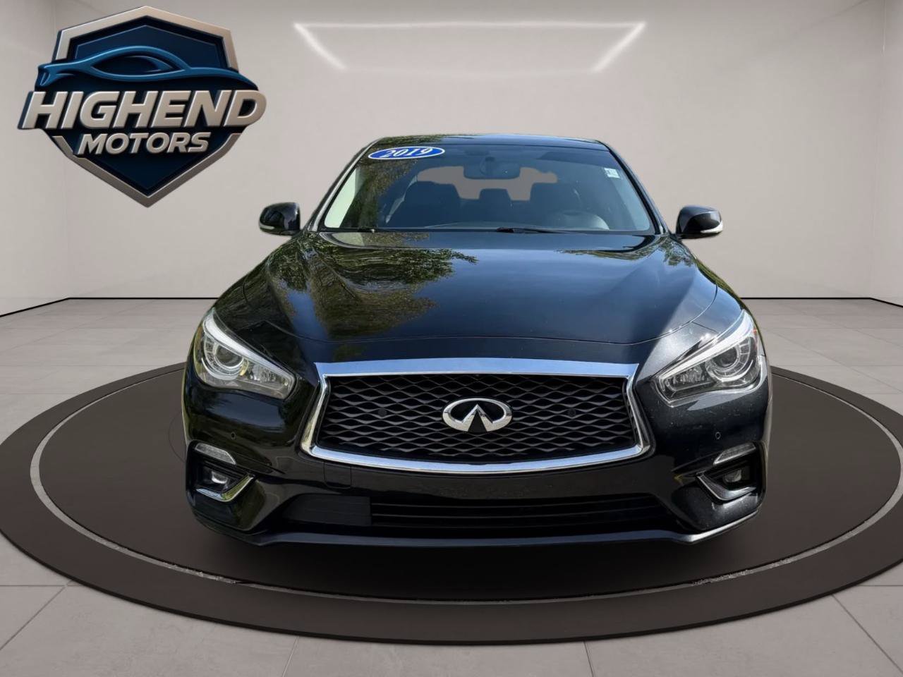 Used 2019 INFINITI Q50 Luxe w/ Essential Package (3.0T Luxe) AWD/4WD image 9