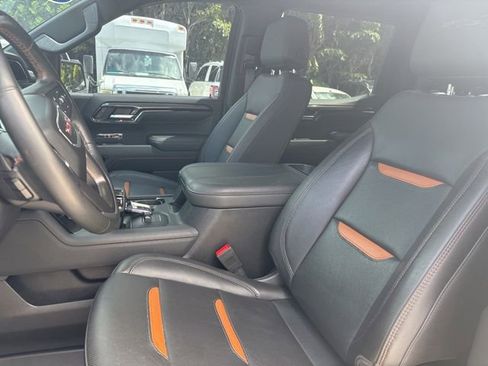 Used 2023 GMC Sierra 1500 AT4 w/ AT4 Premium Package AWD/4WD image 6