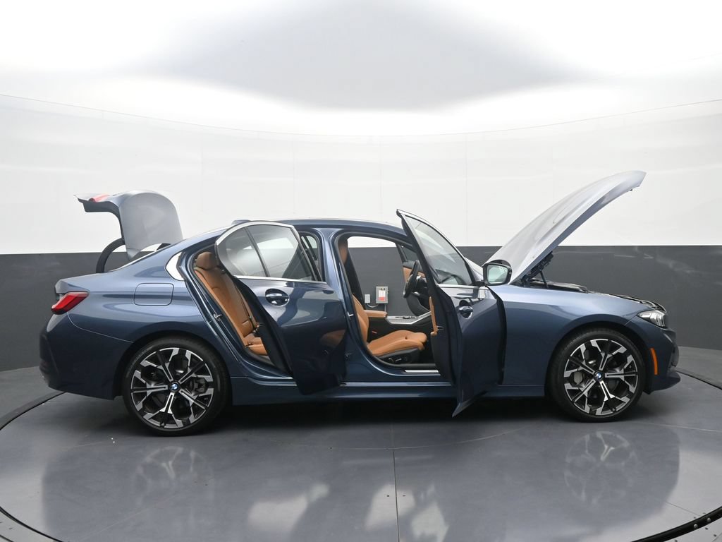 Used 2026 BMW 330i xDrive Sedan AWD/4WD image 44