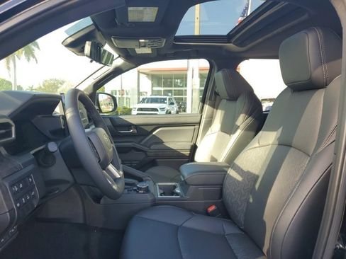 Used 2025 Toyota Tacoma Limited image 13