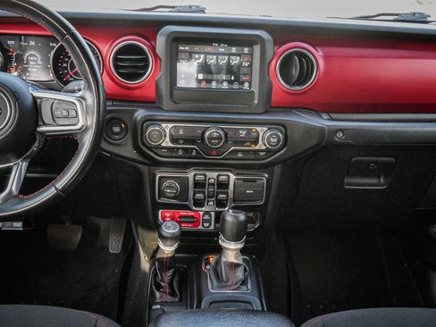 Used 2021 Jeep Gladiator Rubicon w/ LED Lighting Group AWD/4WD image 28