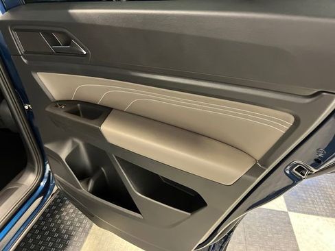 Certified 2023 Volkswagen Atlas Cross Sport SE FWD image 14