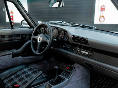 Used 1996 Porsche 911 Carrera image 47