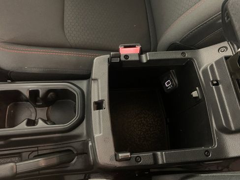 Used 2022 Jeep Wrangler Unlimited Rubicon w/ Xtreme Recon 35" Tire Package image 29