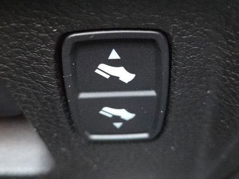 Used 2021 RAM 1500 Sport w/ Level 2 Equipment Group image 26