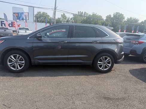 Used 2018 Ford Edge Titanium w/ Technology Package AWD/4WD image 1