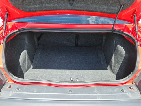Used 2016 Dodge Challenger R/T Scat Pack RWD image 24