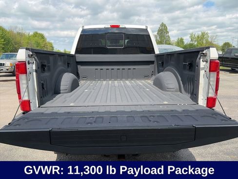 Used 2019 Ford F350 Lariat w/ Lariat Ultimate Package AWD/4WD image 9