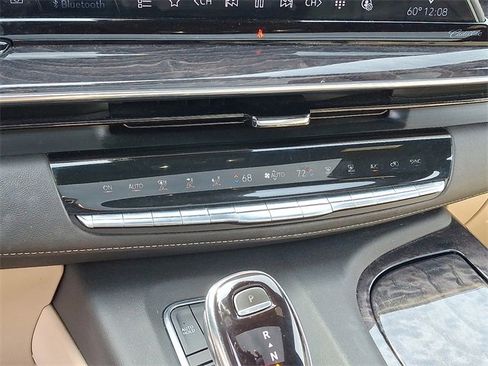 Certified 2022 Cadillac Escalade Premium Luxury w/ Performance Package image 13