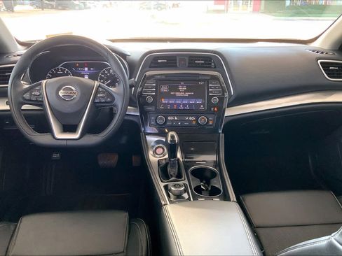 Used 2022 Nissan Maxima SV w/ Floor Mat Group FWD image 14