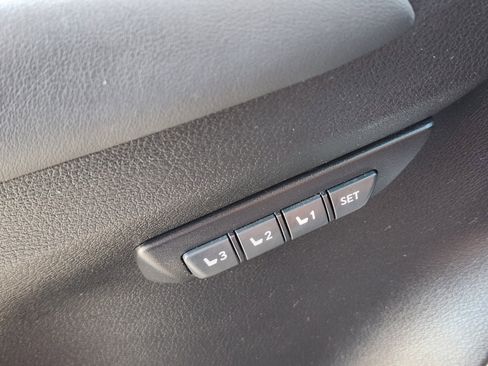 Used 2018 Lexus NX 300h AWD image 34