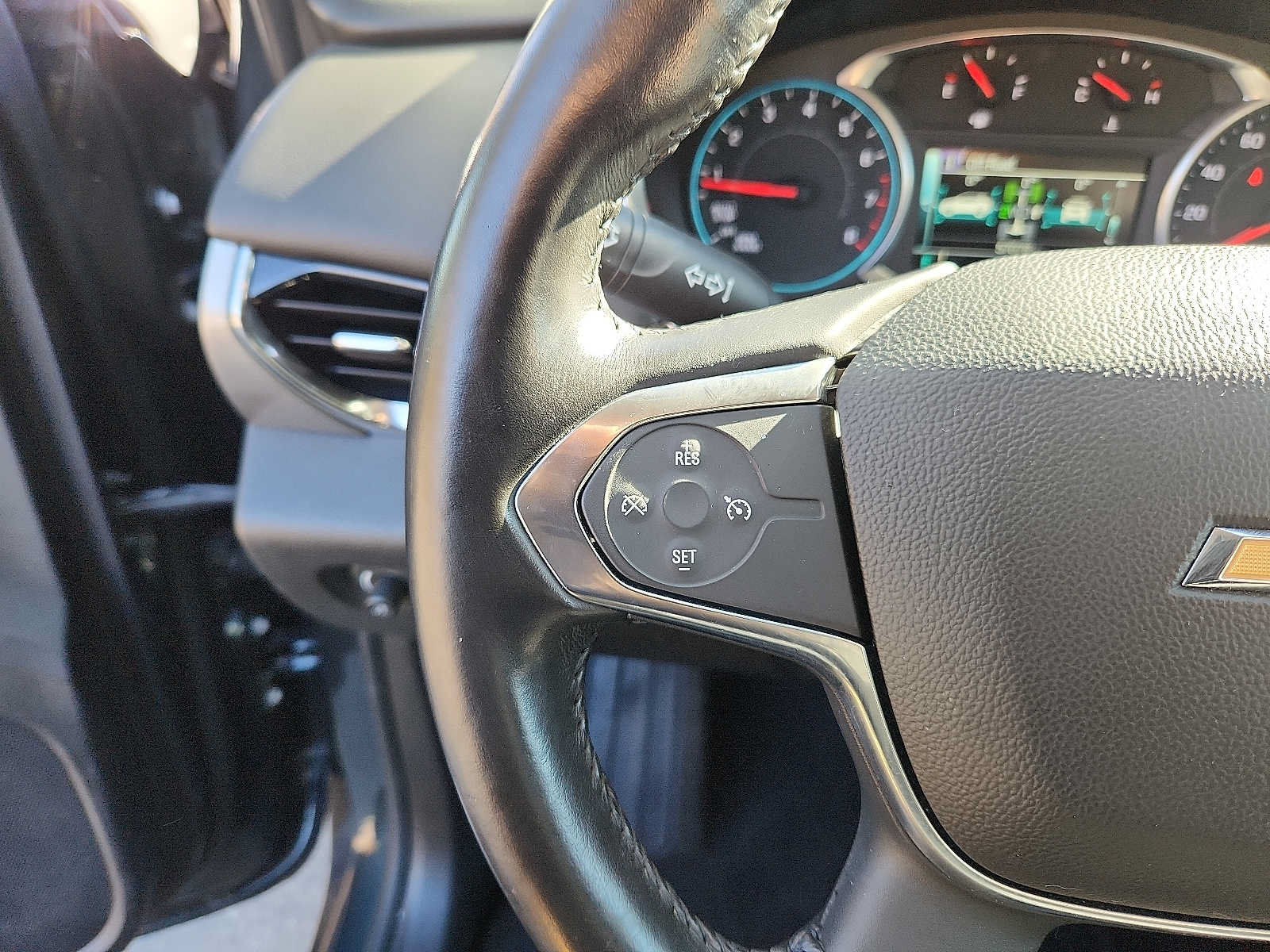 Used 2018 Chevrolet Traverse LT AWD/4WD image 20
