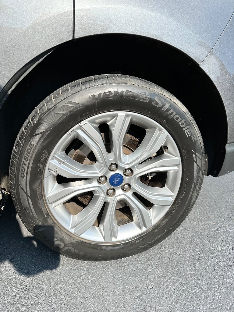 Used 2022 Ford Edge Titanium AWD/4WD image 25