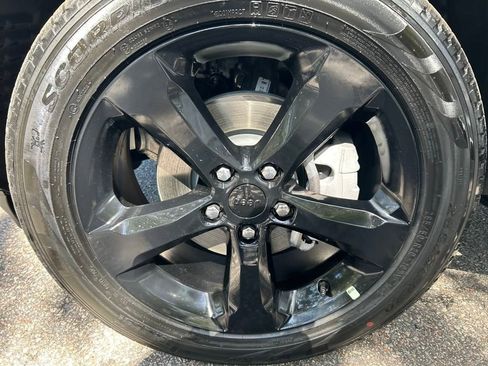 New 2025 Jeep Grand Cherokee Limited w/ Luxury Tech Group II image 10