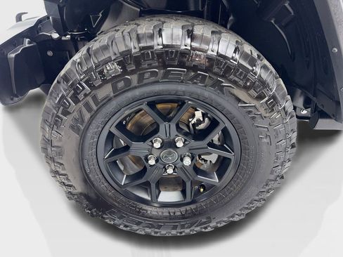 Used 2024 Jeep Wrangler Willys image 91