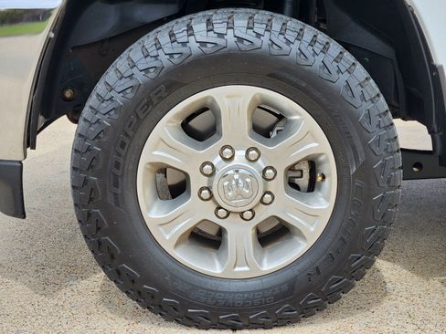 Used 2023 RAM 2500 Big Horn w/ Level 1 Equipment Group image 22