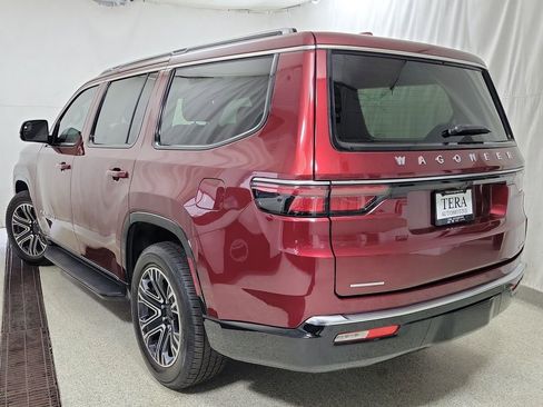 Used 2022 Jeep Wagoneer Series III w/ Flexible Seating Group image 7