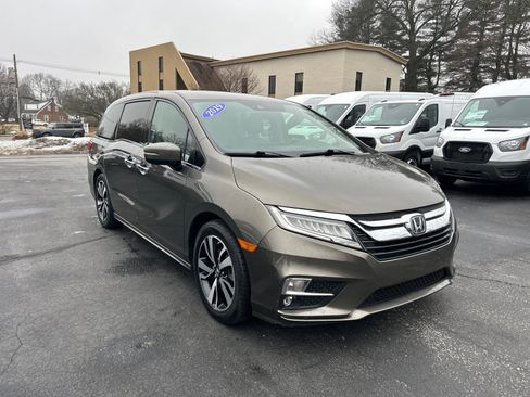 Used 2019 Honda Odyssey Elite image 3