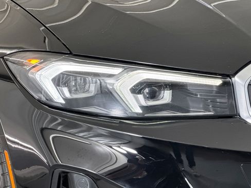 Used 2023 BMW 330i Sedan w/ Convenience Package RWD image 11