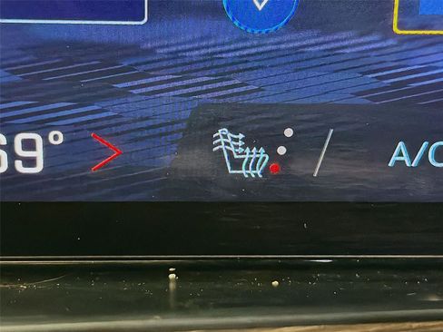 Used 2025 Chevrolet Tahoe LT image 21