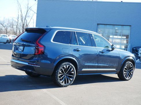 New 2026 Volvo XC90 B6 Ultra w/ Protection Package image 3