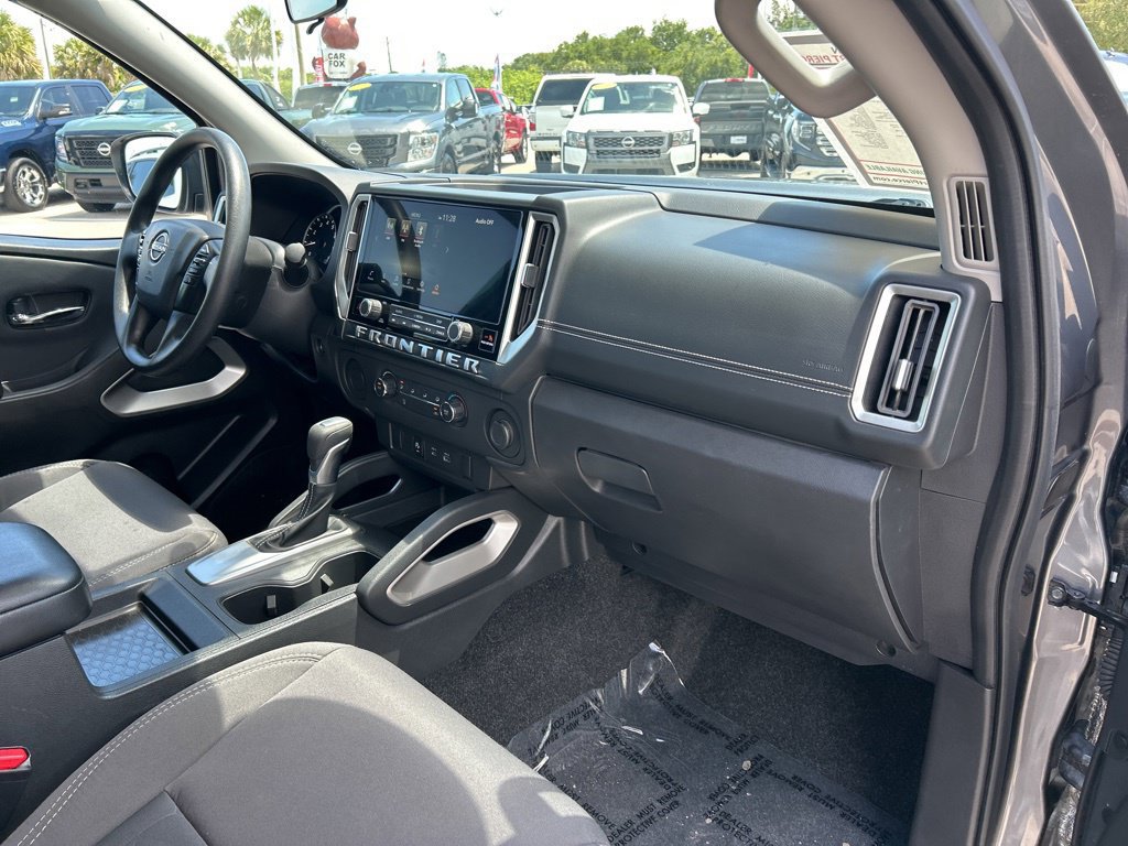 Certified 2025 Nissan Frontier SV RWD image 45