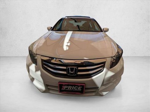 Used 2011 Honda Accord EX-L image 2