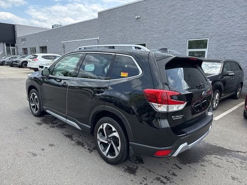 Used 2024 Subaru Forester Touring AWD/4WD image 6