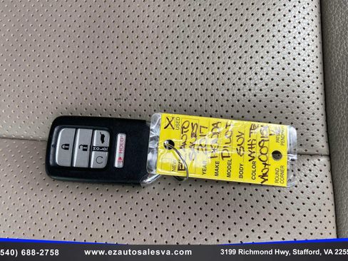 Used 2017 Honda Pilot Elite image 18