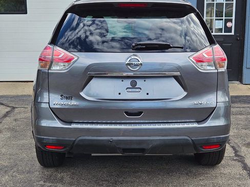 Used 2016 Nissan Rogue SV w/ SV Premium Package AWD/4WD image 3