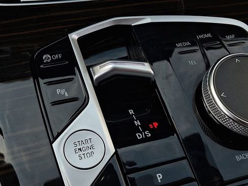 Used 2023 BMW X7 xDrive40i image 15