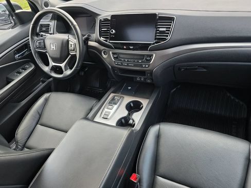 Used 2025 Honda Ridgeline RTL image 16
