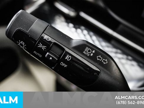 Used 2022 Kia Carnival SX Prestige image 31